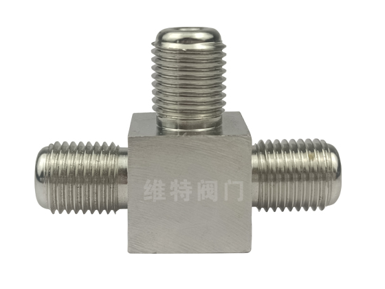 哈氏合金三通-化工機(jī)械反應(yīng)釜配套法蘭 閥門(mén) 管件生產(chǎn)廠家